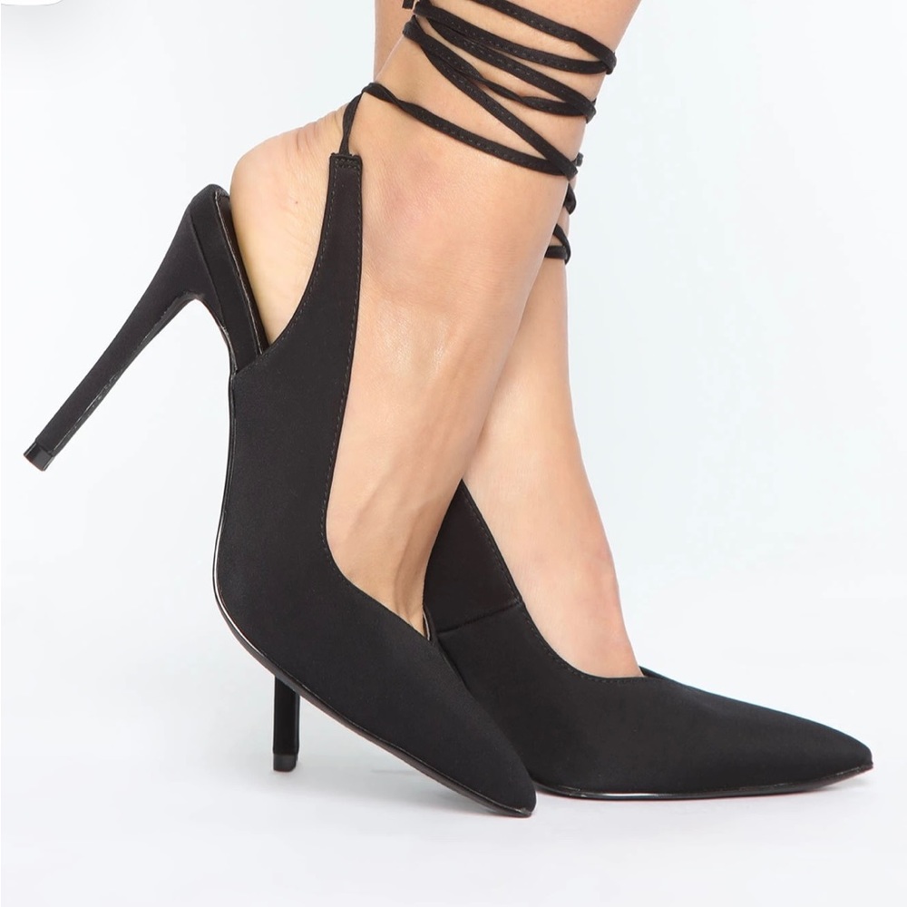 NWT black heels lace up, V shape in front